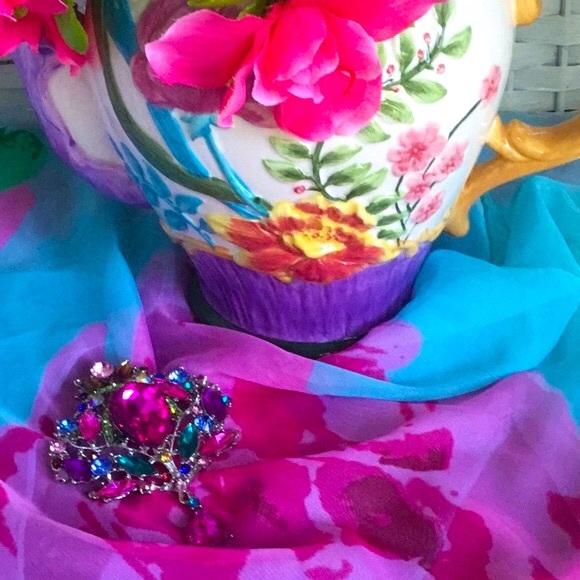 💖See New Listing💖   💙💜 Blue Purple Pink Rhinestone Brooch Pin   🌸NEW 🌸  💜 - Picture 4 of 16